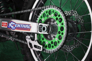 Renthal Corona Moto Kawasaki KXF250 50 dientes 520 verde