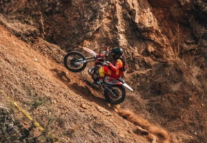CUBIERTA 120/90 X 18 65M ENDURO TERRA FORCE EX MH SUPER SOFT -MITAS-