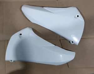 CACHA CUBRE RADIADOR SUP YAM YZ450F 2010 BLANCO*OFERTA** -ACERBIS-