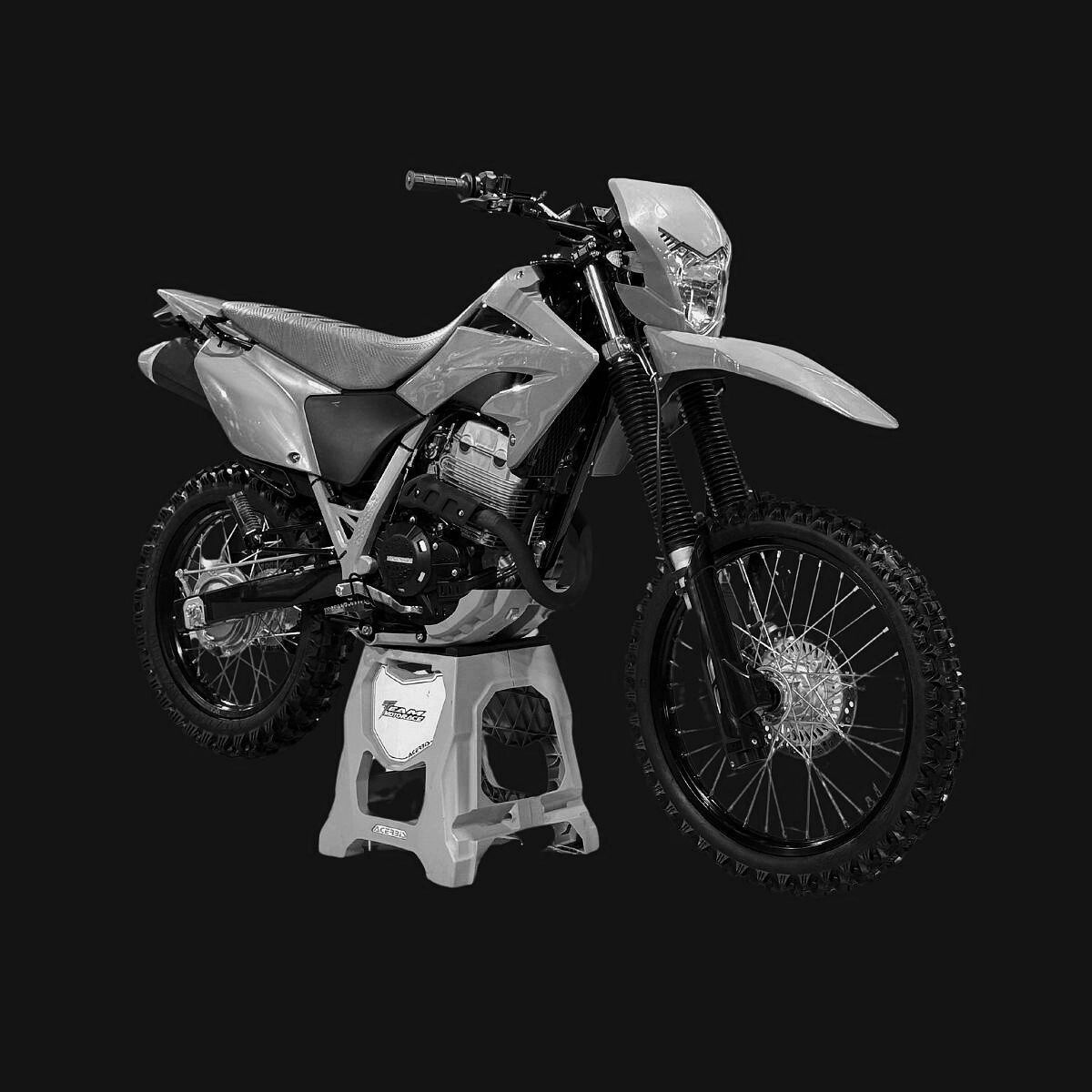 AMX Kit Pl�sticos Moto Honda Tornado Nardo faro gris