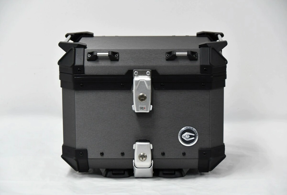 Coocase Ba�l Top Case Moto aluminio 45L gris oscuro cepillado